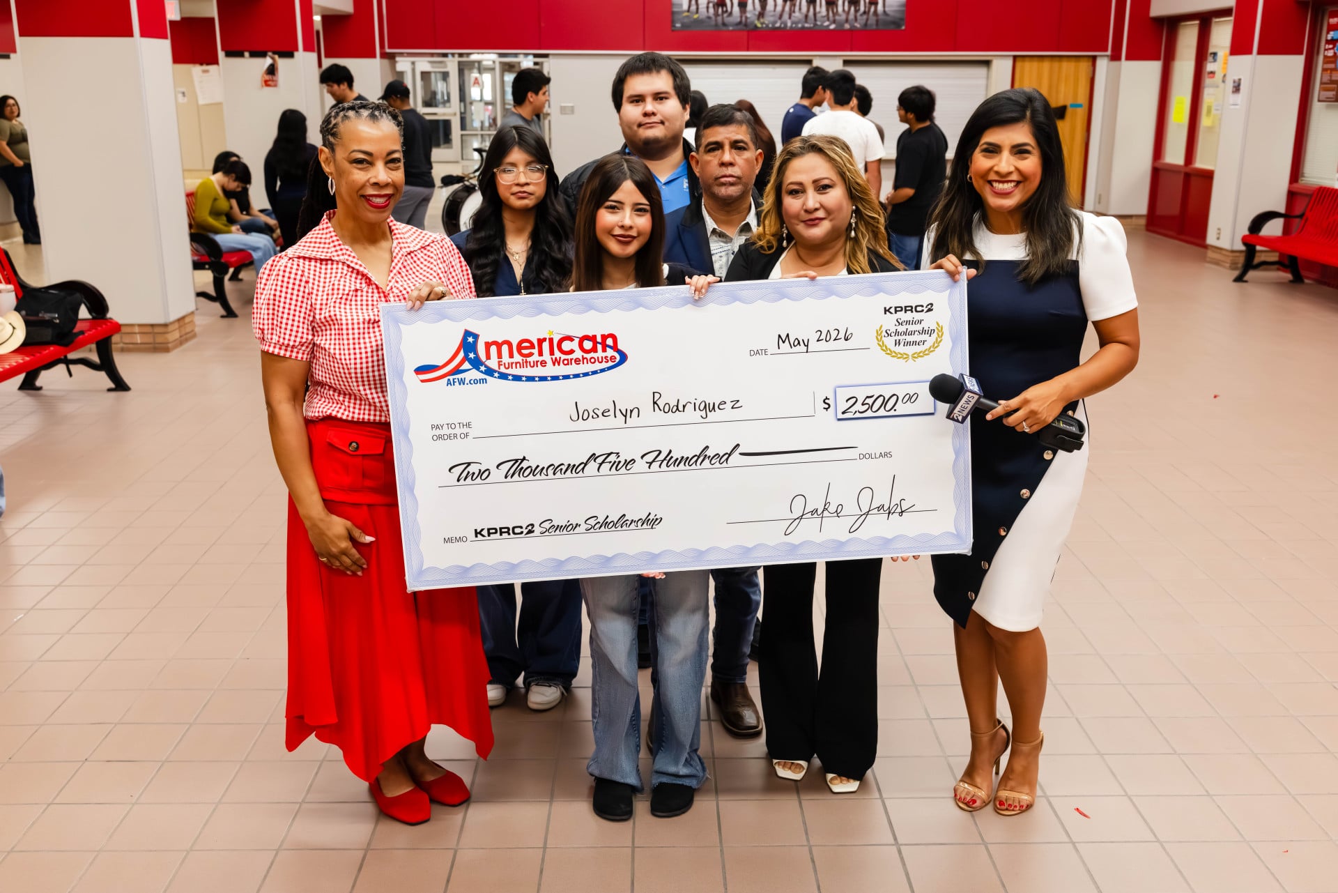 MacArthur Senior Joselyn Rodriguez Surprised With KPRC 2 Scholarship